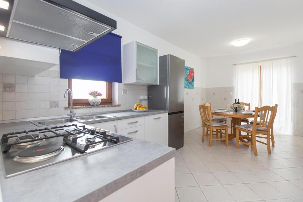 Apartments "Alen" Nedescina Экстерьер фото